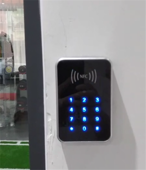 塞伯羅斯二維碼讀卡器在無人健身房的應用 塞伯羅斯二維碼讀卡器在無人健身房的應用