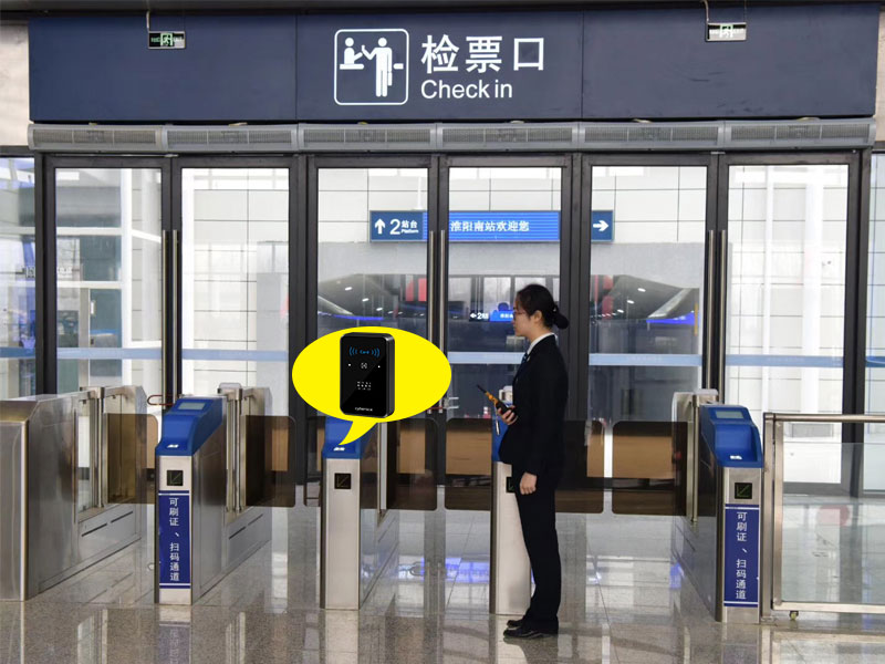 高鐵站、機場等人流量大的場所 高鐵站、機場等人流量大的場所